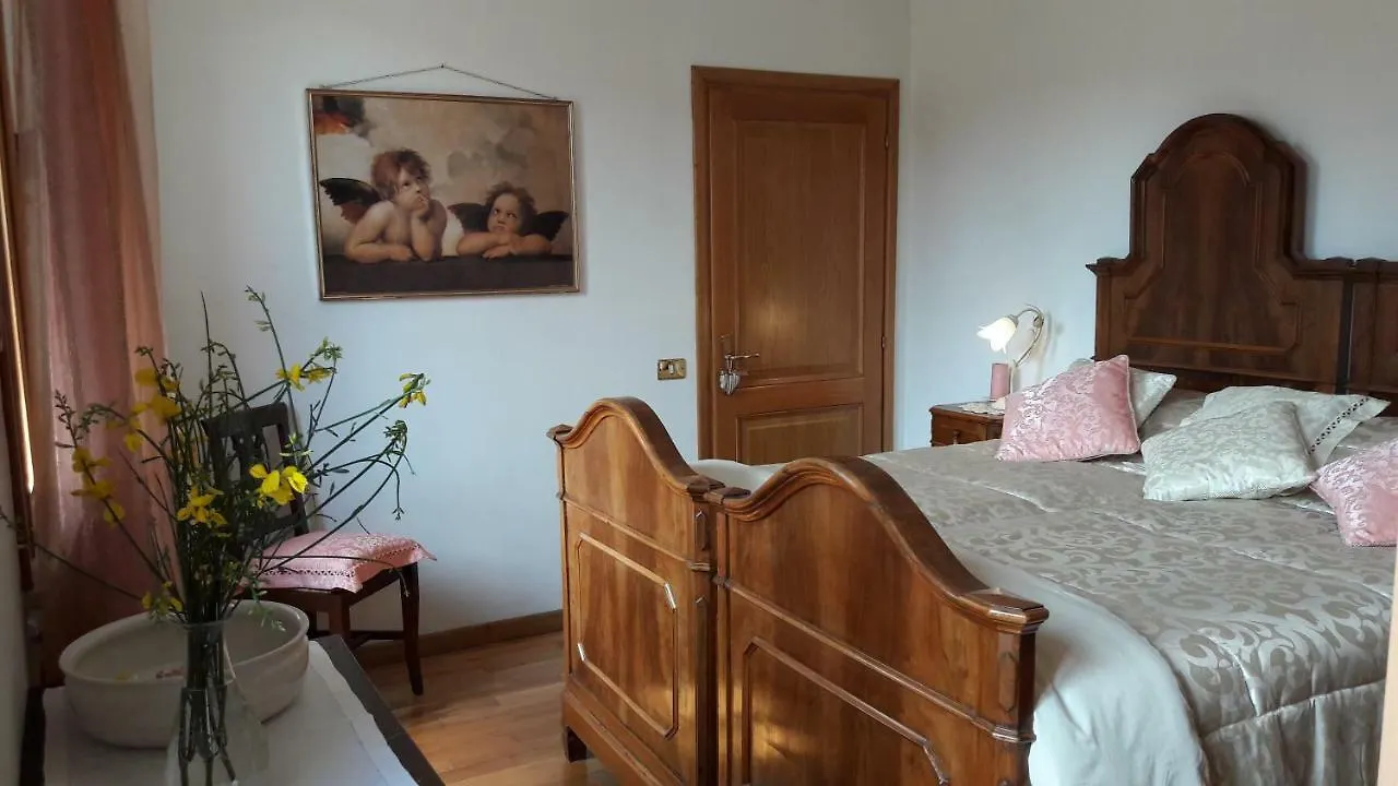 Bed And Breakfast Isabella Miane Italy