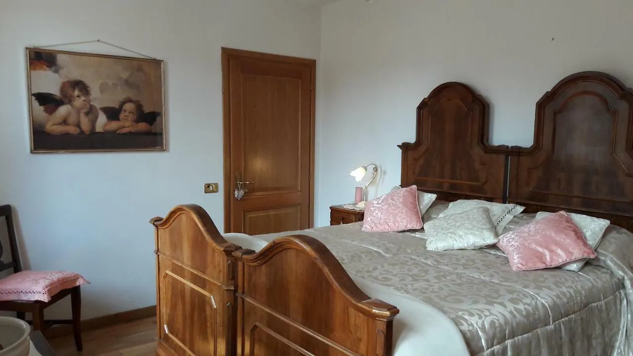Bed And Breakfast Isabella Miane 0*,  Italy
